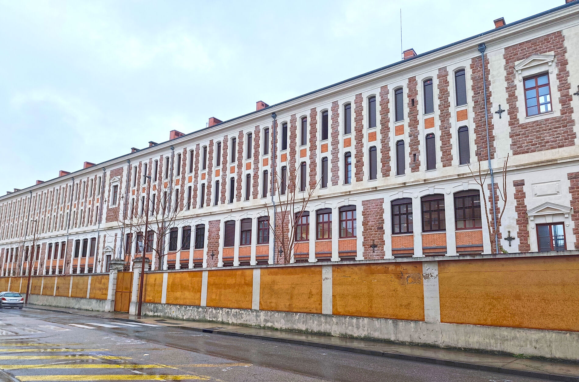 Rénovation du Lycée Jean du Puy à Roanne : Planchers légers et sans étai avec Isoltop